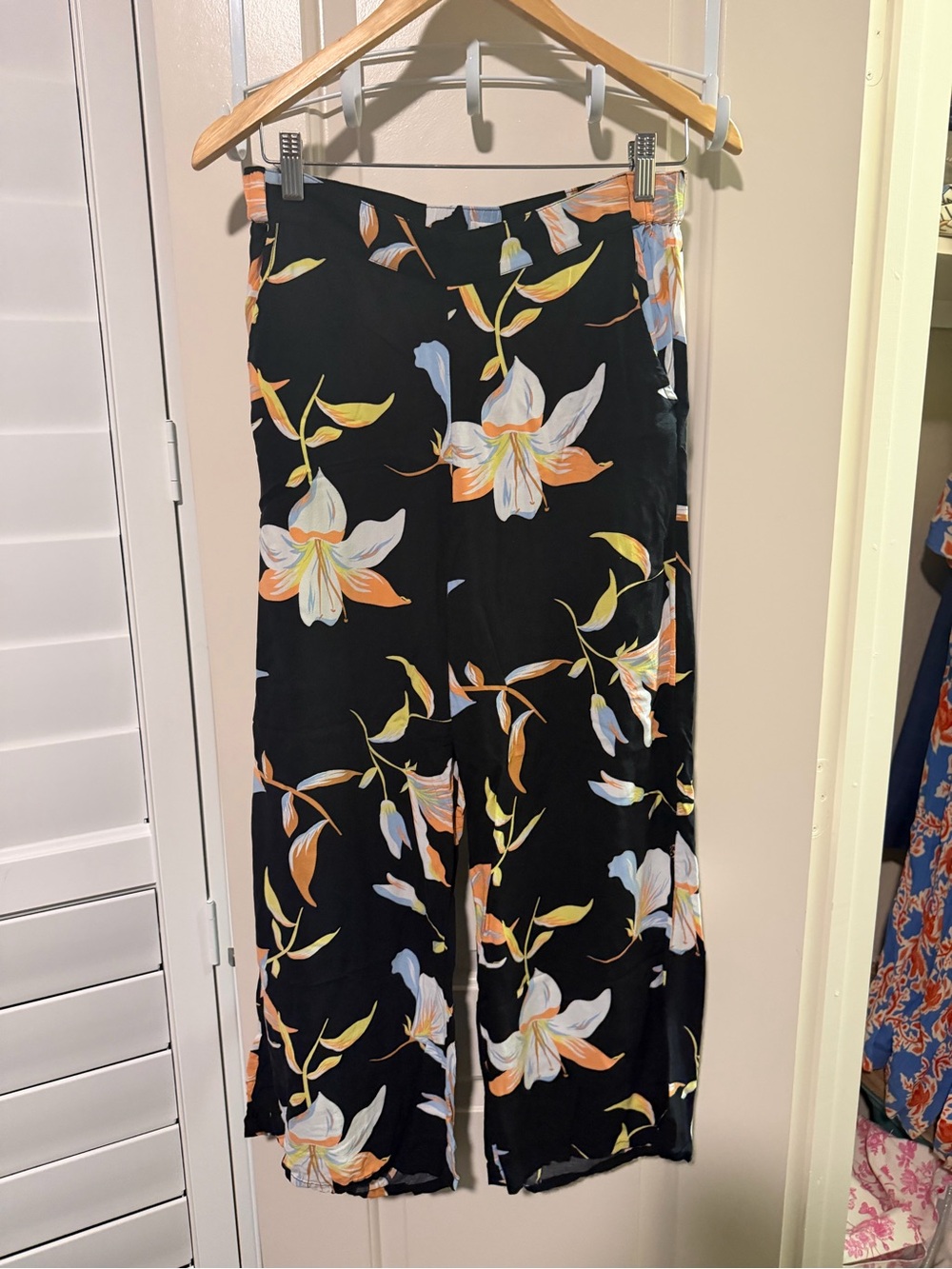 Roxy Black Wide-Leg Floral Pants with Orange, White & Yellow Blooms